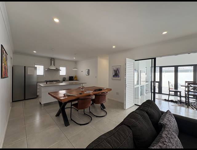 3 BEDROOM HOUSE FOR SALE IN SANDOWN